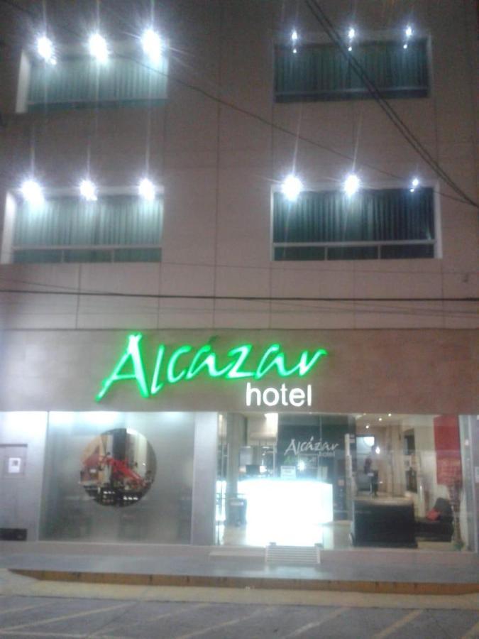 Hotel Alcazar Poza Rica Экстерьер фото